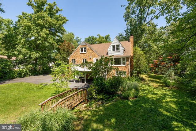 45383 PERSIMMON LN, Sterling, VA 20165