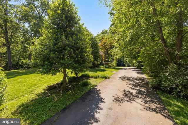 45383 PERSIMMON LN, Sterling, VA 20165
