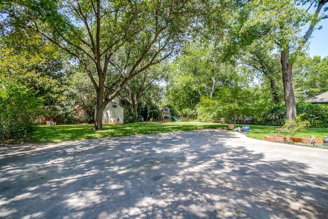 412 Inland Circle, Azle, TX 76020