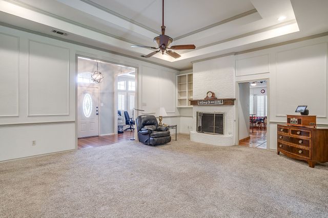 412 Inland Circle, Azle, TX 76020