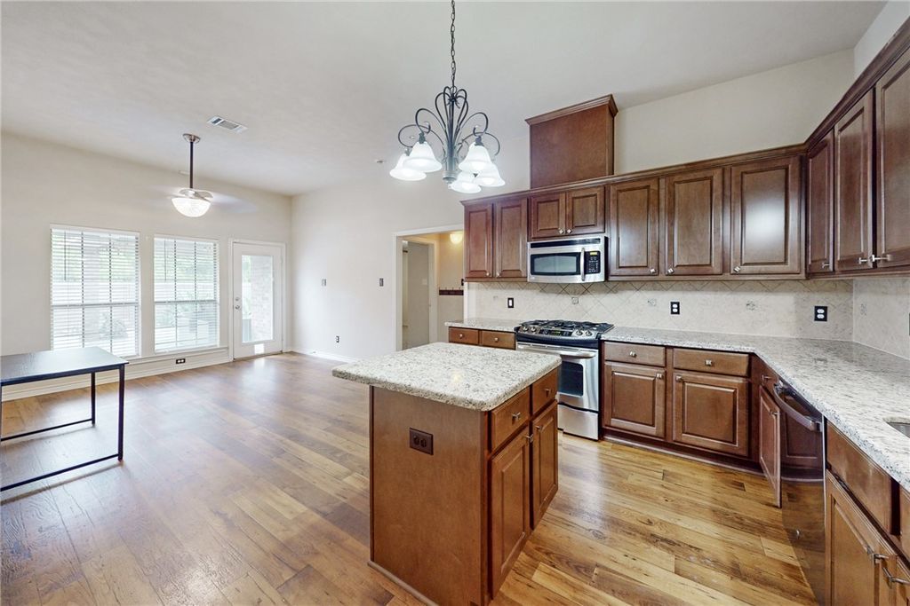 1120 Eagle Avenue, College Station, TX 77845 — photo 5