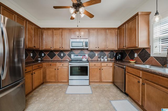 184 COVE LANE, Pelham, AL 35124