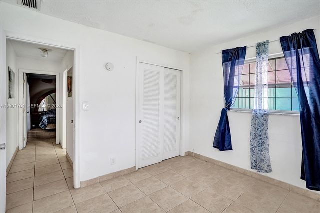 5712 NW 66th Avenue, Tamarac, FL 33321
