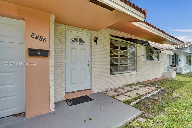5712 NW 66th Avenue, Tamarac, FL 33321