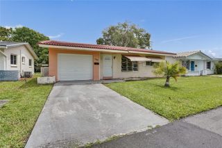 5712 NW 66th Avenue, Tamarac, FL 33321