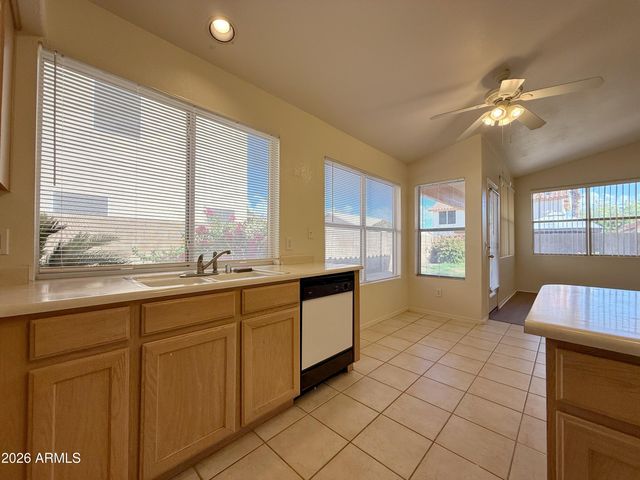 9765 W YUKON Drive, Peoria, AZ 85382