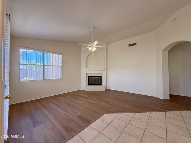9765 W YUKON Drive, Peoria, AZ 85382