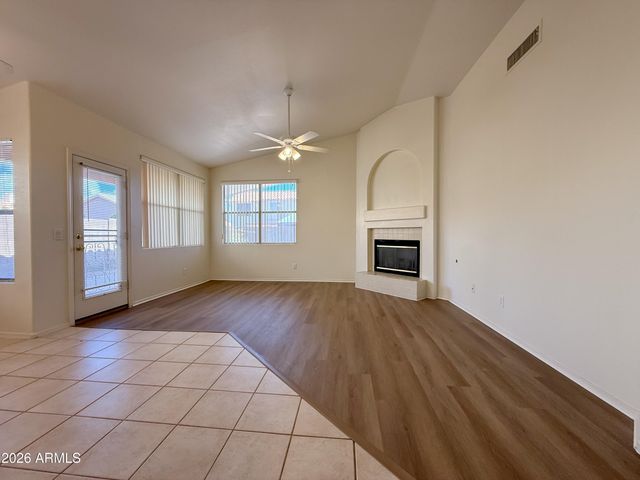 9765 W YUKON Drive, Peoria, AZ 85382