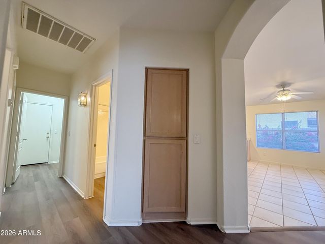 9765 W YUKON Drive, Peoria, AZ 85382