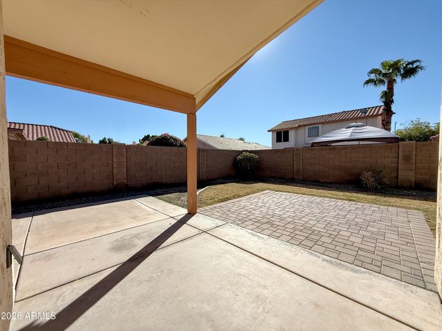 9765 W YUKON Drive, Peoria, AZ 85382