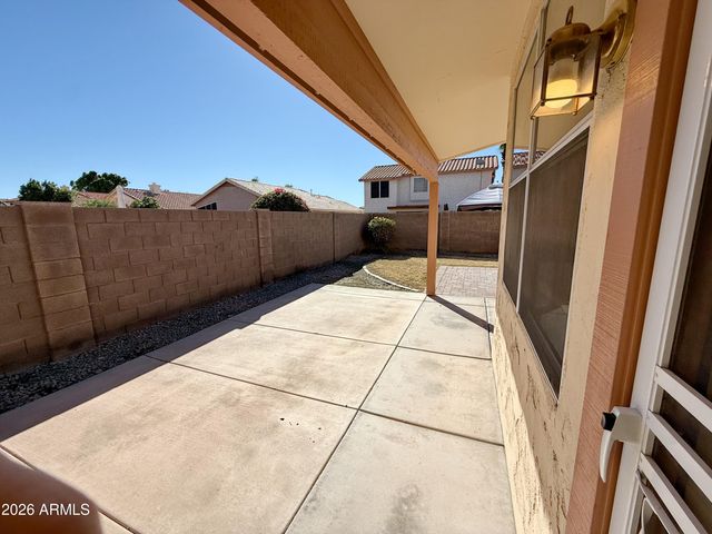 9765 W YUKON Drive, Peoria, AZ 85382