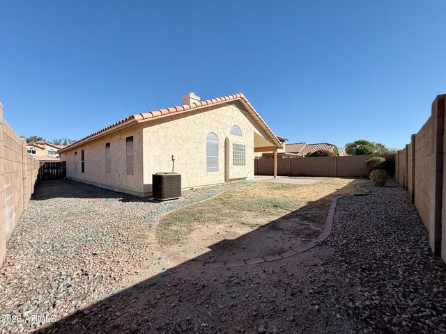 9765 W YUKON Drive, Peoria, AZ 85382