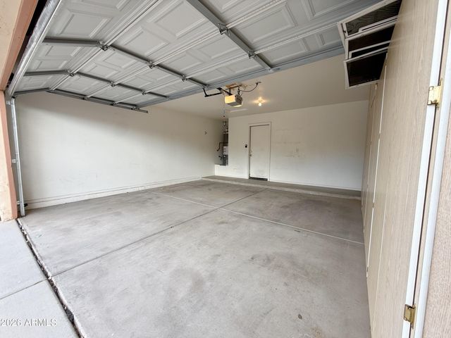 9765 W YUKON Drive, Peoria, AZ 85382