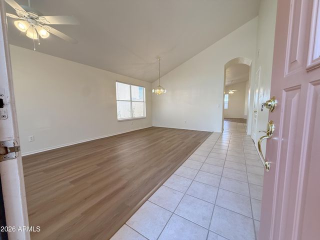 9765 W YUKON Drive, Peoria, AZ 85382