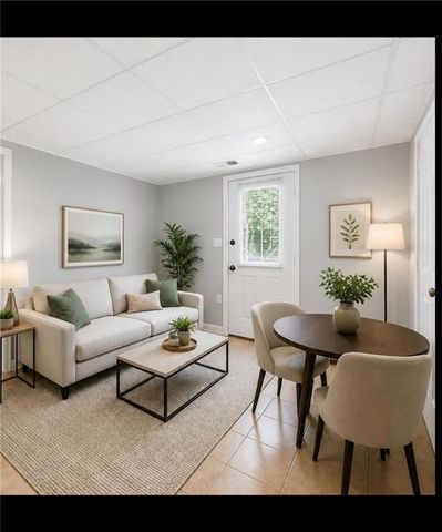 5200 Laurel Bridge Drive SE, Smyrna, GA 30082
