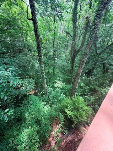 5200 Laurel Bridge Drive SE, Smyrna, GA 30082