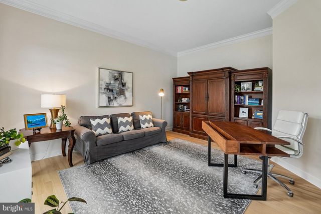 22527 FOREST RUN DR, Ashburn, VA 20148