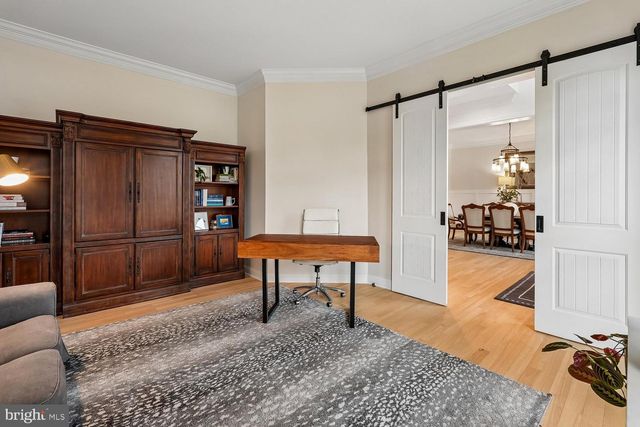 22527 FOREST RUN DR, Ashburn, VA 20148