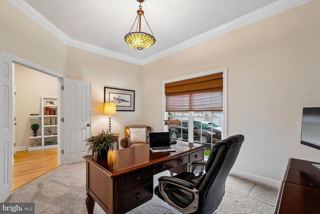 22527 FOREST RUN DR, Ashburn, VA 20148