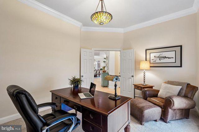 22527 FOREST RUN DR, Ashburn, VA 20148