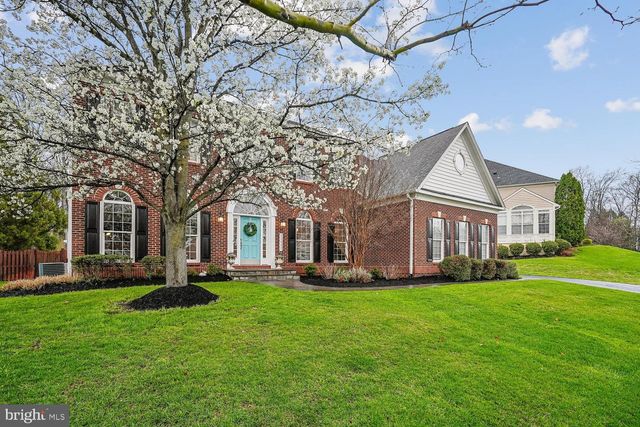 22527 FOREST RUN DR, Ashburn, VA 20148