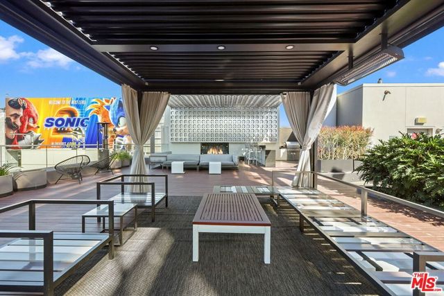 6250 Hollywood Boulevard 5J, Los Angeles, CA 90028