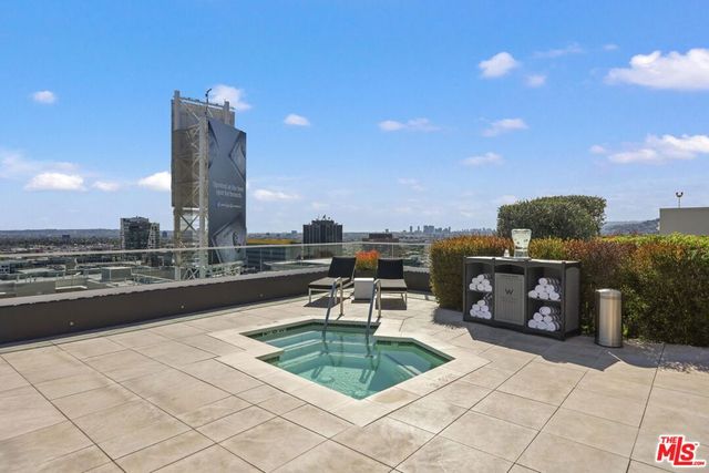 6250 Hollywood Boulevard 5J, Los Angeles, CA 90028