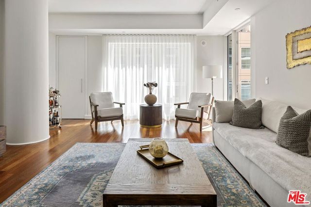 6250 Hollywood Boulevard 5J, Los Angeles, CA 90028