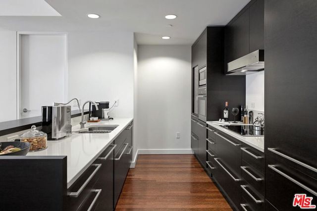 6250 Hollywood Boulevard 5J, Los Angeles, CA 90028