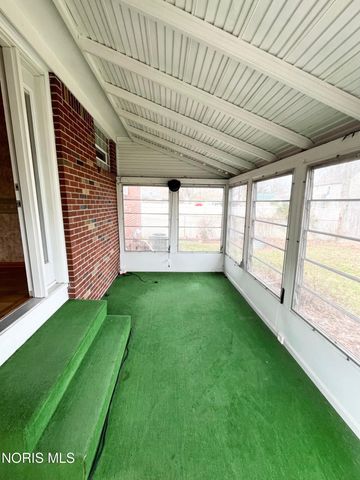 1922 Heatherdale Drive, Toledo, OH 43609