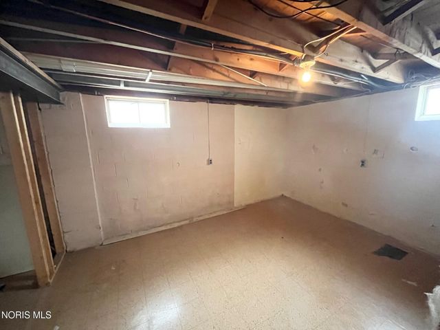 1922 Heatherdale Drive, Toledo, OH 43609