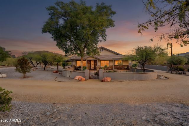 6056 E DOLOMORA Place, Cave Creek, AZ 85331