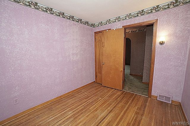1185 Cleveland Drive, Cheektowaga, NY 14225