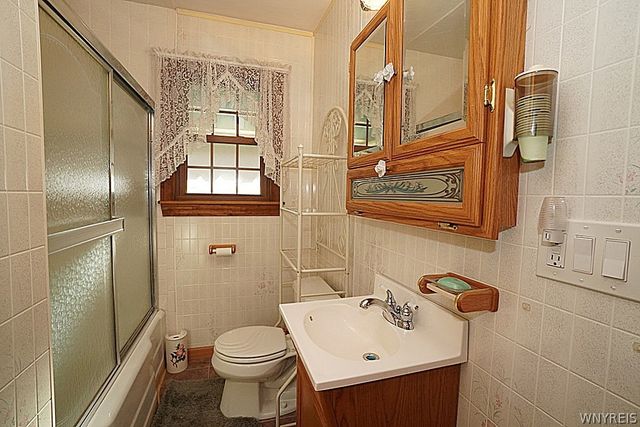 1185 Cleveland Drive, Cheektowaga, NY 14225