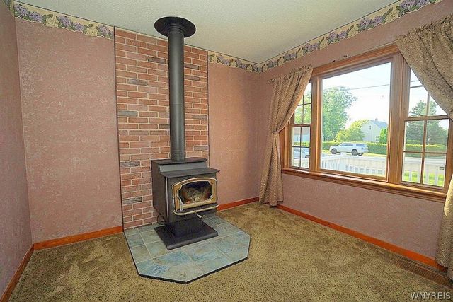 1185 Cleveland Drive, Cheektowaga, NY 14225