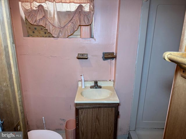 3229 12TH PL SE, Washington, DC 20032