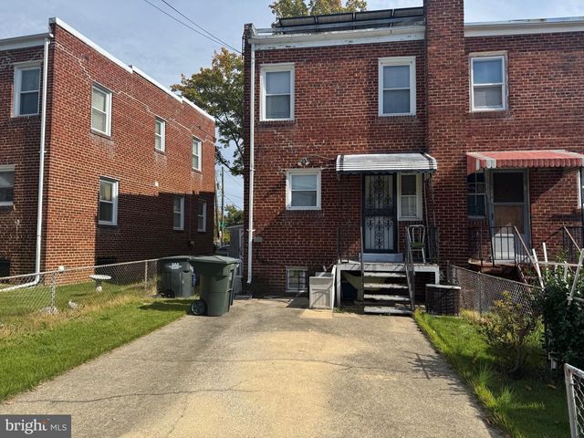 3229 12TH PL SE, Washington, DC 20032