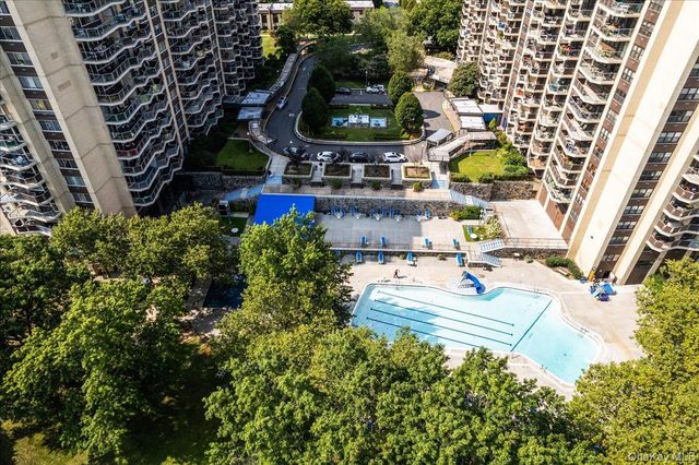 18-15 215th Street 17L, Bayside, NY 11360