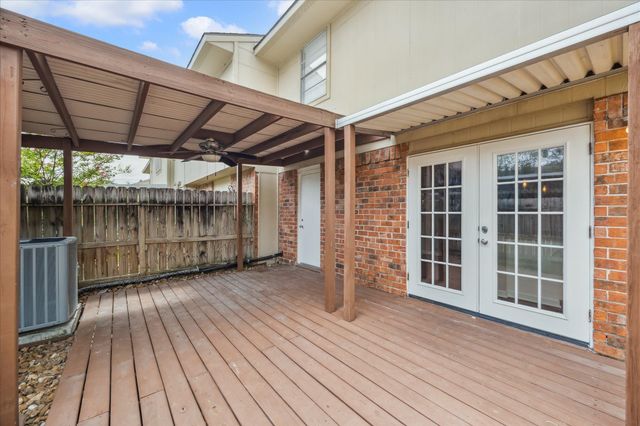 1428 Silverpines Road 428, Houston, TX 77062