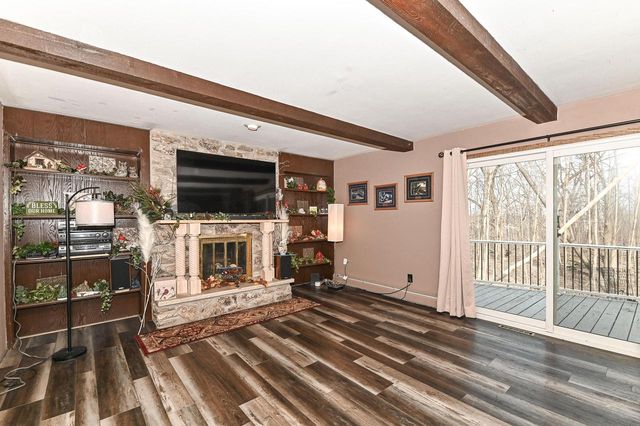 W267S7535 Olympia COURT N, Waukesha, WI 53189