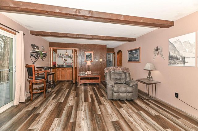 W267S7535 Olympia COURT N, Waukesha, WI 53189