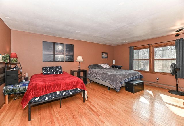 W267S7535 Olympia COURT N, Waukesha, WI 53189