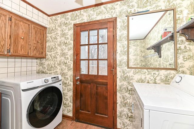 W267S7535 Olympia COURT N, Waukesha, WI 53189