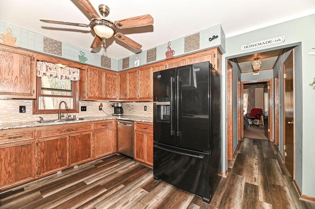 W267S7535 Olympia COURT N, Waukesha, WI 53189