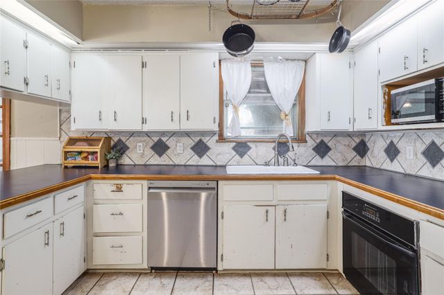 5360 FM 619, Taylor, TX 76574