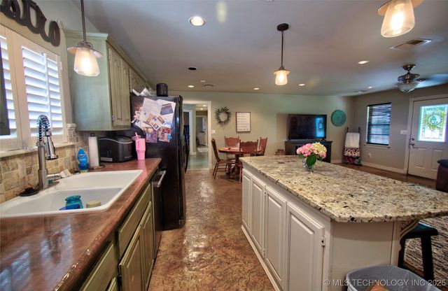 2430 S 31 Street E, Muskogee, OK 74403