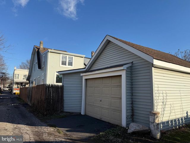 515 CENTENNIAL AVE, Trenton, NJ 08629