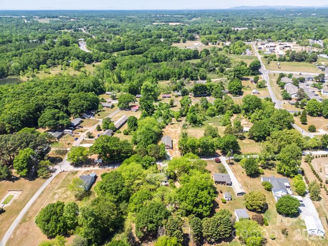2016 Willis Drive, Shelby, NC 28152
