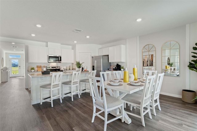 8553 CAPE FOX COVE, Lakeland, FL 33810