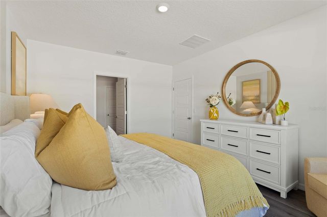 8553 CAPE FOX COVE, Lakeland, FL 33810